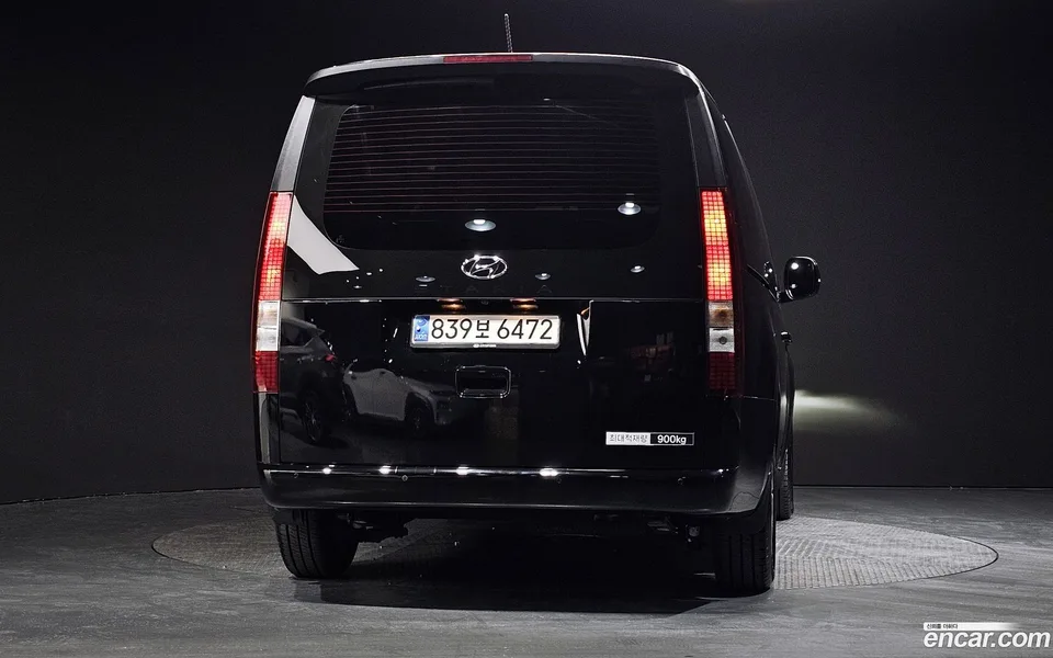 Hyundai Staria 3 2024 — миниатюра 4