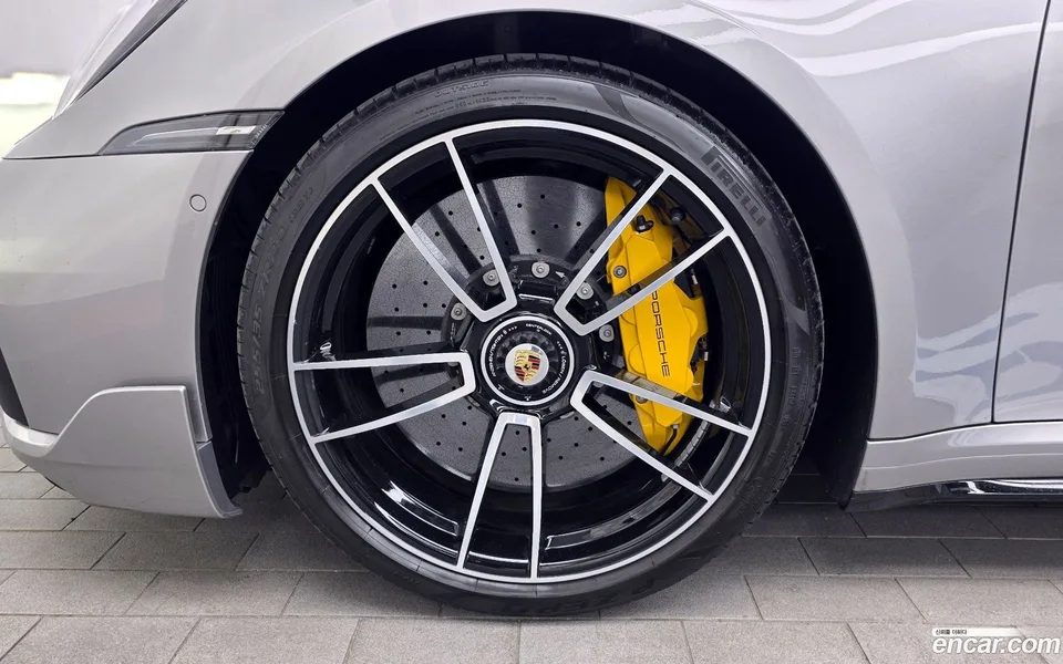Porsche 911 (992) S 2022 — миниатюра 5