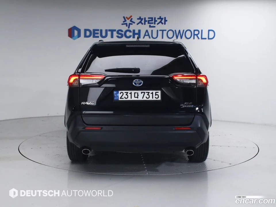 Toyota RAV4 2.5 2WD 2022 — миниатюра 4