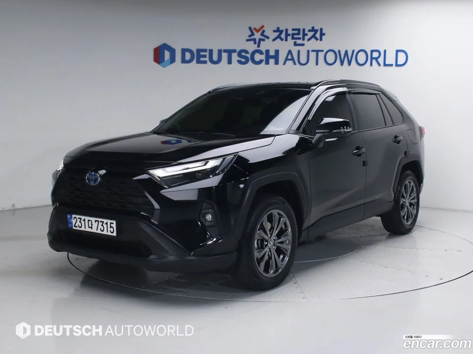 Toyota RAV4 2.5 2WD 2022 — фото 1, купить с доставкой в Москву