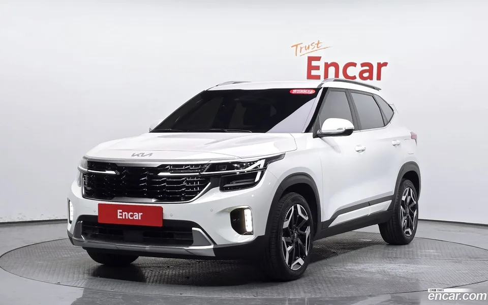 Kia Seltos 1.6 2WD 2025 — фото 1, купить с доставкой в Москву