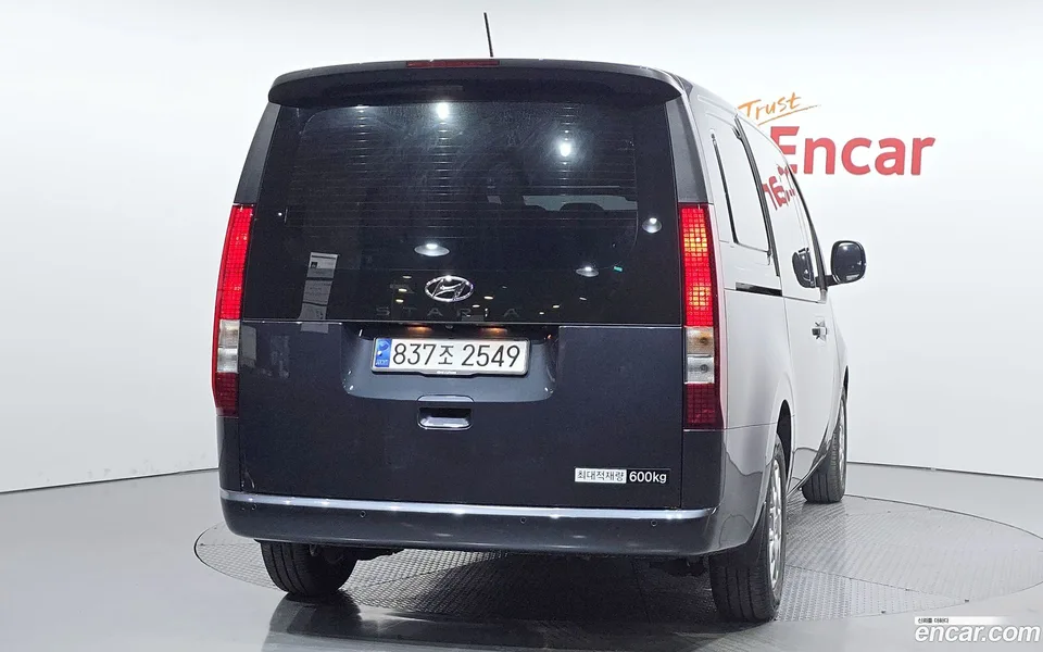 Hyundai Staria L3.5 5 2024 — миниатюра 4