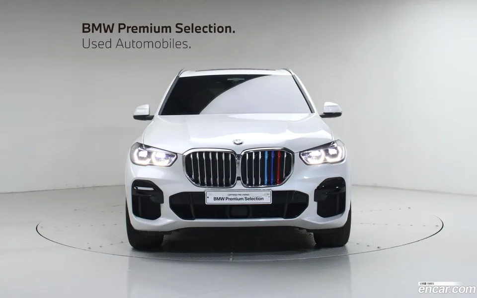 BMW X5 xDrive 40i M 2023 — миниатюра 2