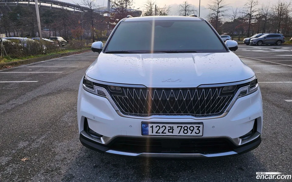 Kia Carnival 7 2023 — миниатюра 3