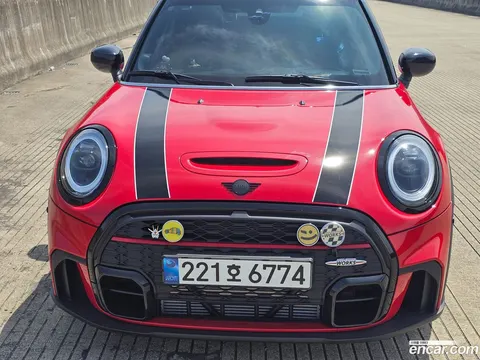 MINI Cooper S Convertible 2024 купить в Москве