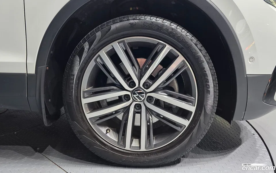 Volkswagen Tiguan Allspace 2.0 TSI 2022 — миниатюра 5