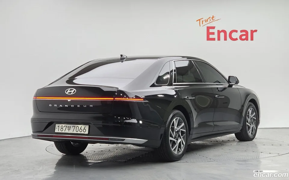 Hyundai Grandeur Hybrid 2024 — миниатюра 2