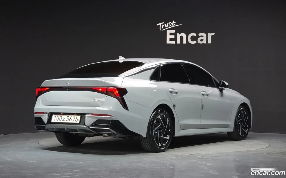 Kia K5 Hybrid 2025 — миниатюра 2