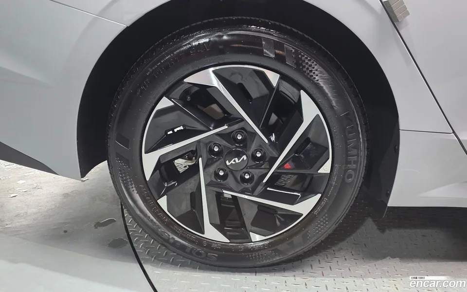 Kia K5 Hybrid 2025 — миниатюра 5