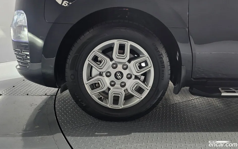 Hyundai Staria HEV 1.6 5 2024 — миниатюра 5