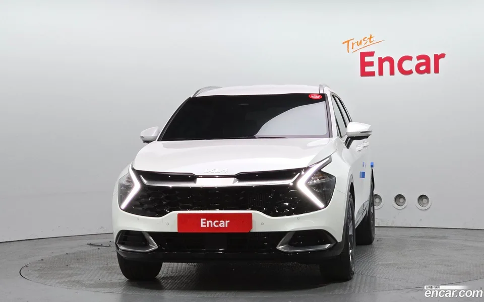 Kia Sportage 1.6 2WD 2023 — миниатюра 3