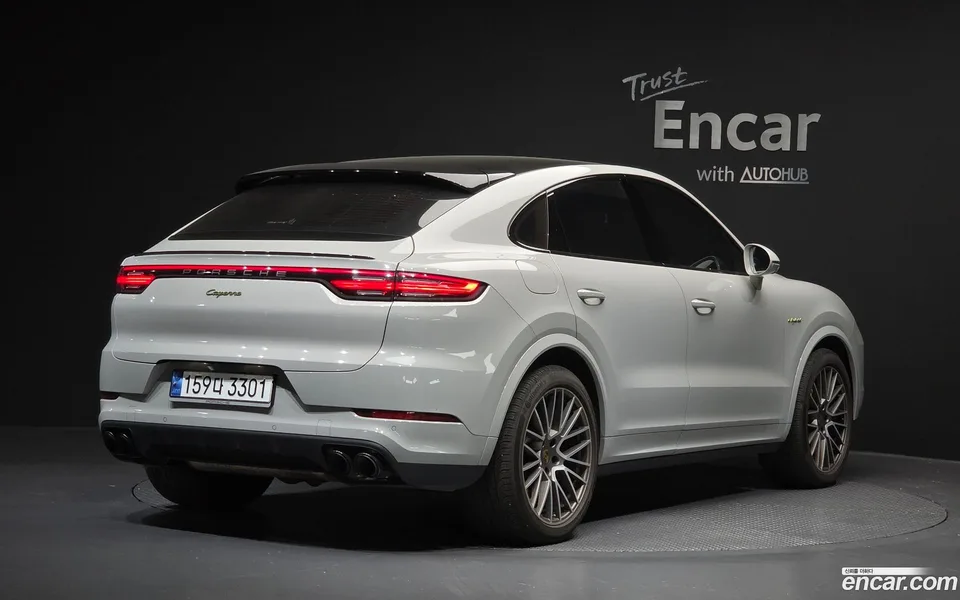 Porsche Cayenne 3.0 E- 2023 — миниатюра 2