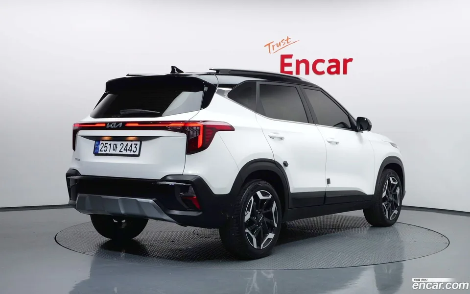 Kia Seltos 1.6 2WD 2024 — миниатюра 2