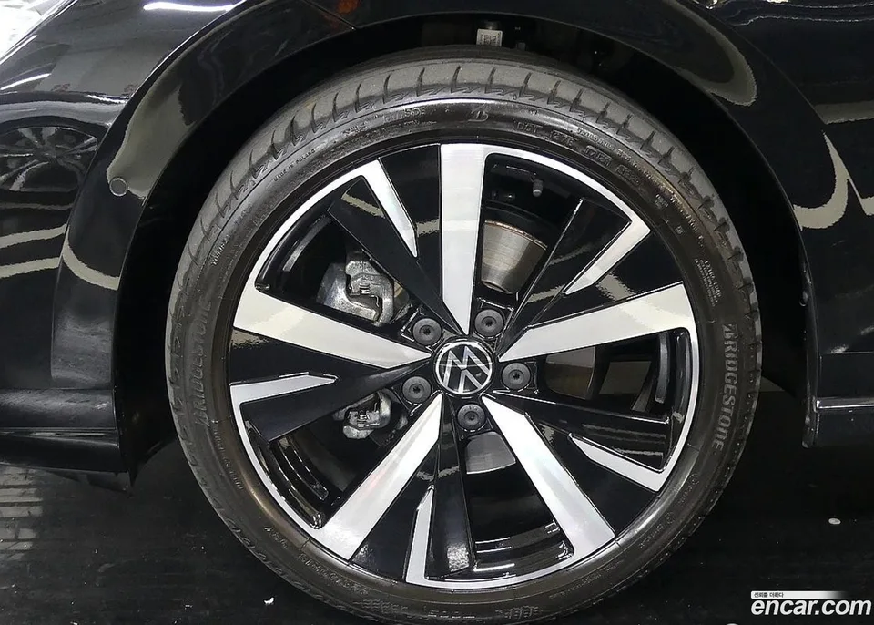 Volkswagen Golf 2.0 TDI 2025 — миниатюра 5