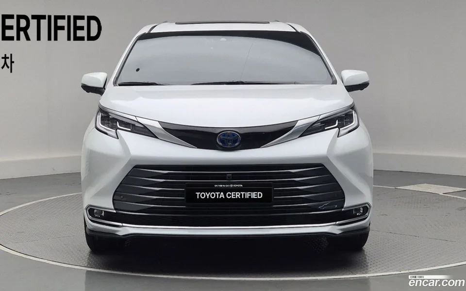 Toyota Sienna 2.5 2WD 2025 — миниатюра 3