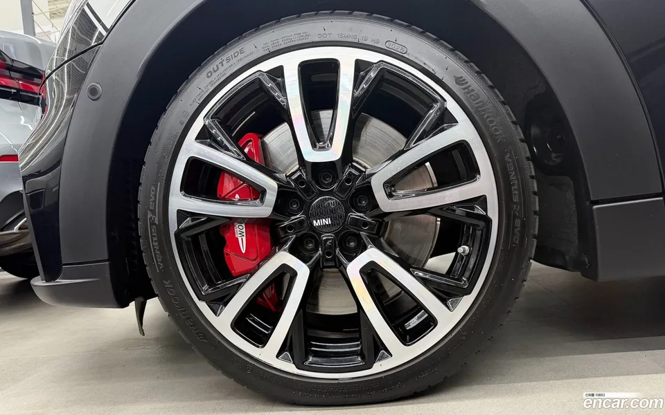 MINI Cooper S JCW 2023 — миниатюра 5