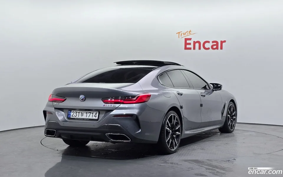 BMW 8 Series M850i xDrive 2023 — миниатюра 2