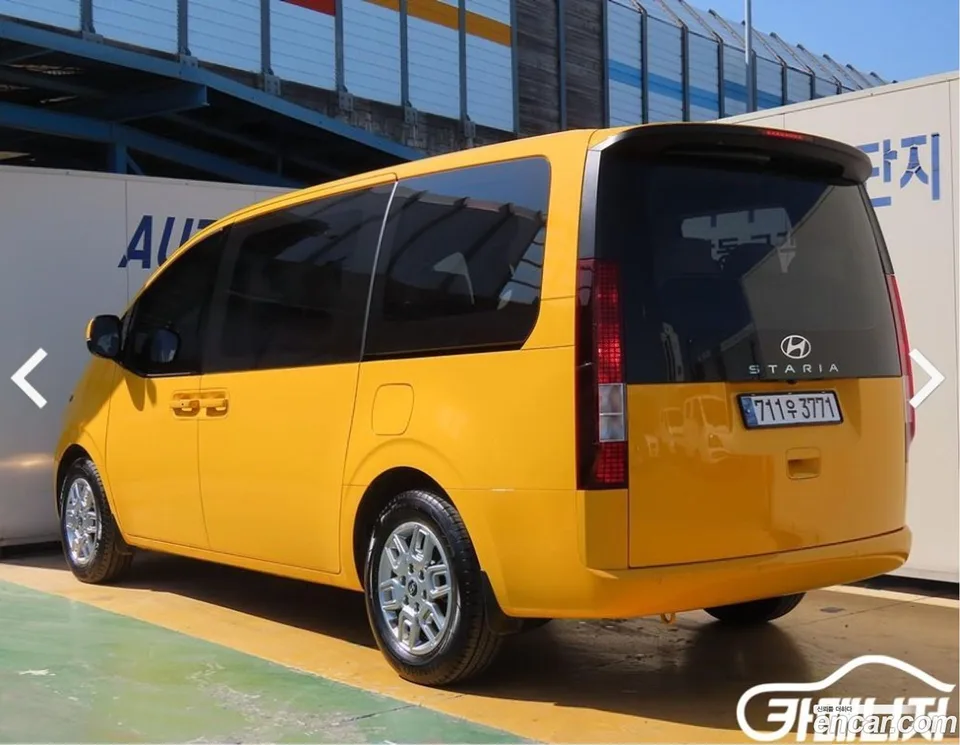 Hyundai Staria HEV 1.6 11 2024 — миниатюра 4