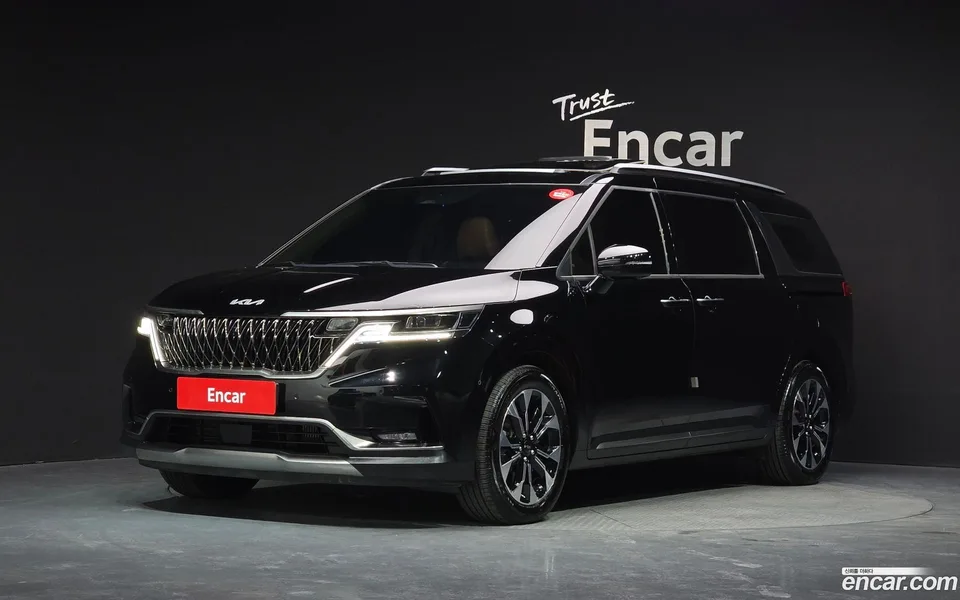 Kia Carnival 9 2022 — фото 1, купить с доставкой в Москву