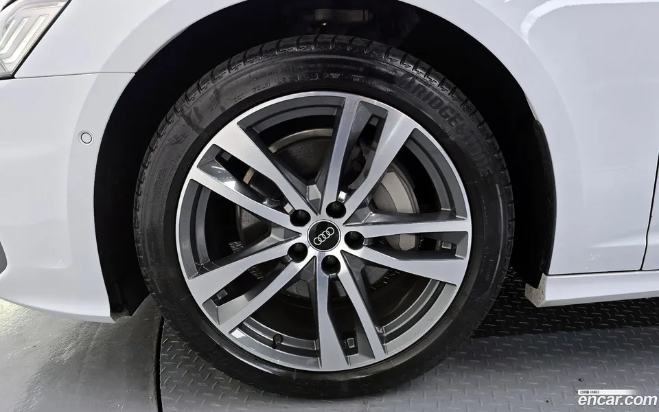 Audi A6 45 TFSI 2023 — миниатюра 5