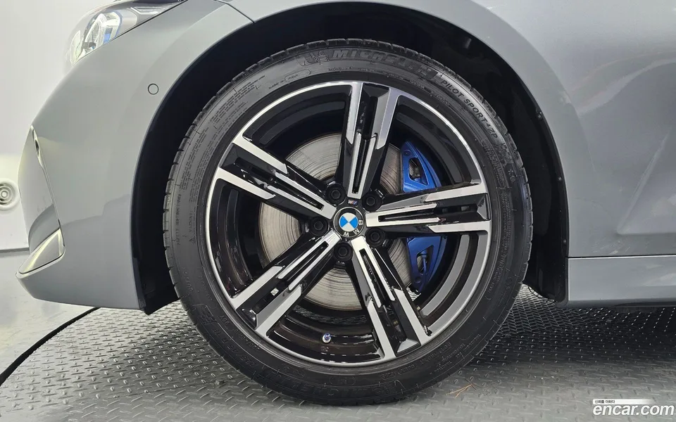 BMW 3 Series 320i M 2024 — миниатюра 5