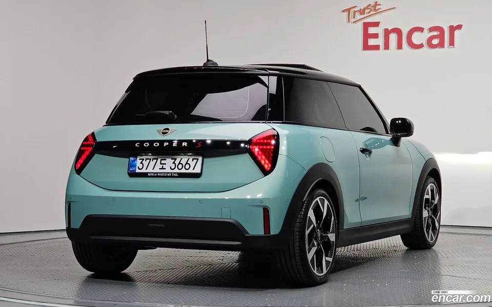 MINI Cooper S 2026 — миниатюра 2