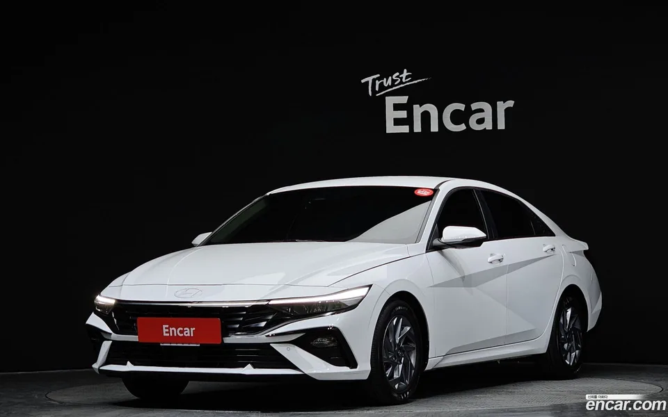 Hyundai Avante CN7 Hybrid 2024 — фото 1, купить с доставкой в Москву