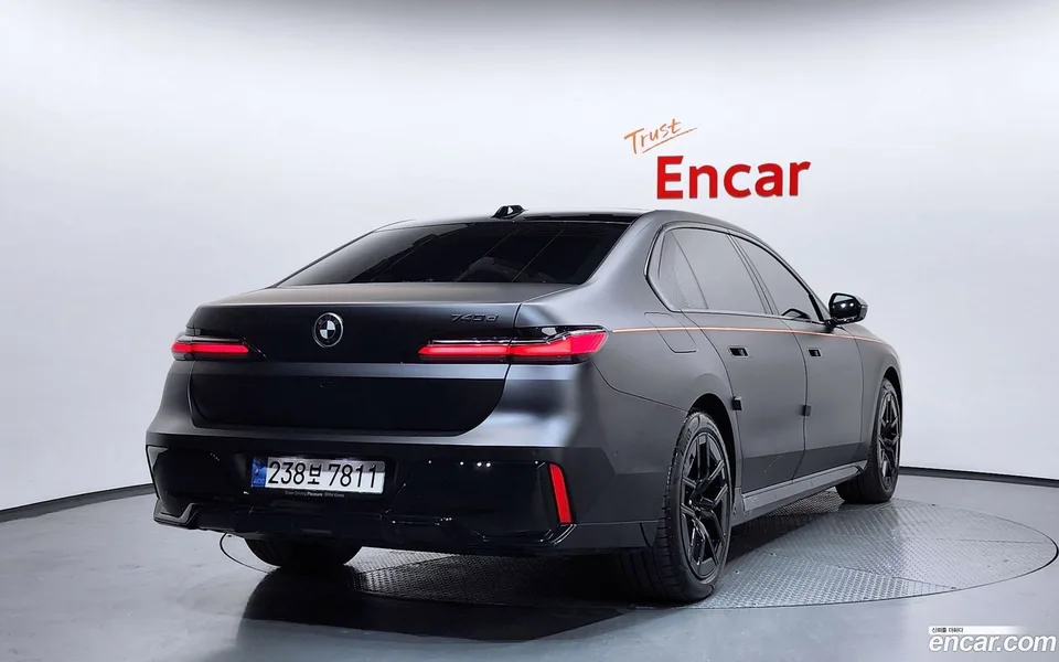 BMW 7 Series 740d xDrive M 2023 — миниатюра 2