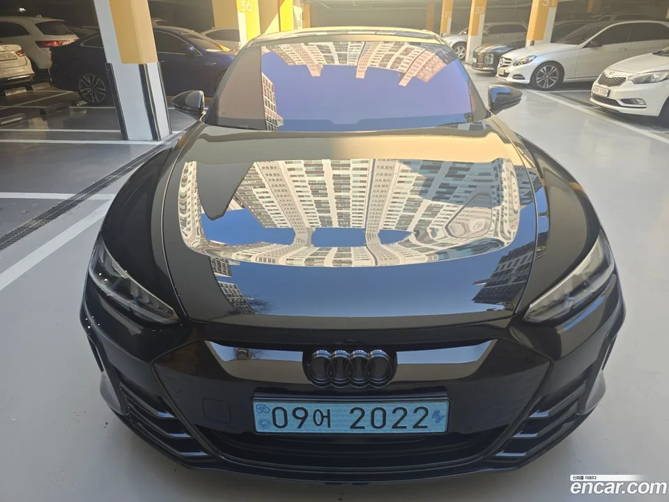Audi e-tron GT GT 2023 — миниатюра 2