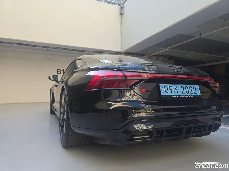 Audi e-tron GT GT 2023 — миниатюра 4