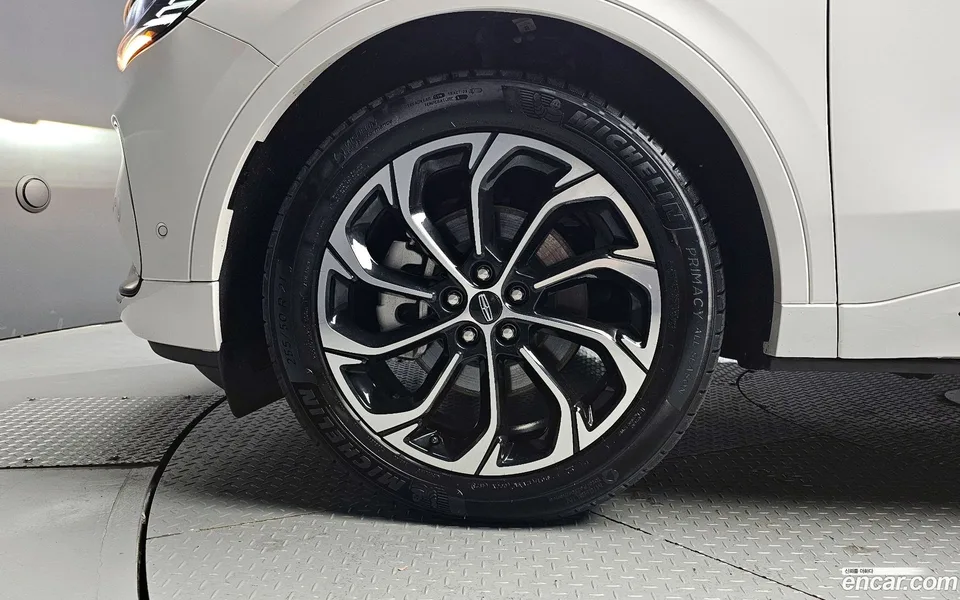 Lincoln Nautilus 2.0 AWD 2024 — миниатюра 5