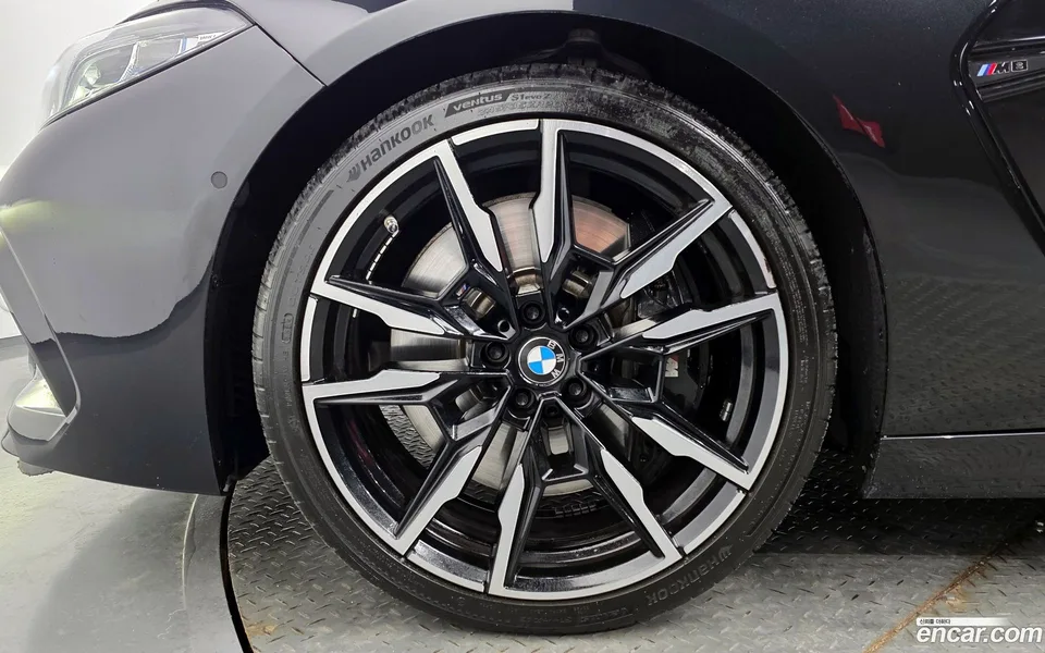 BMW 8 Series M850i xDrive 2024 — миниатюра 5
