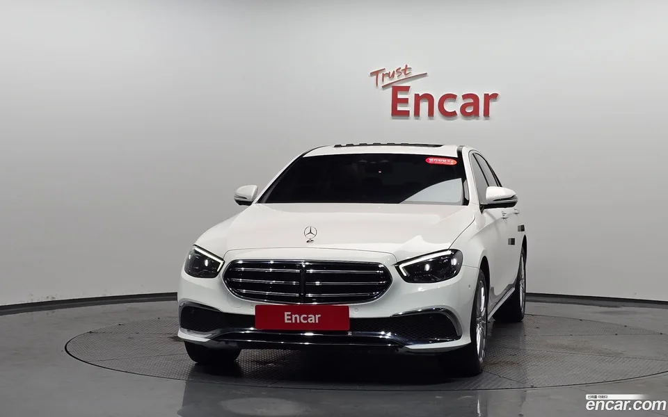 Mercedes-Benz E-Class E220d 4MATIC 2023 — миниатюра 3