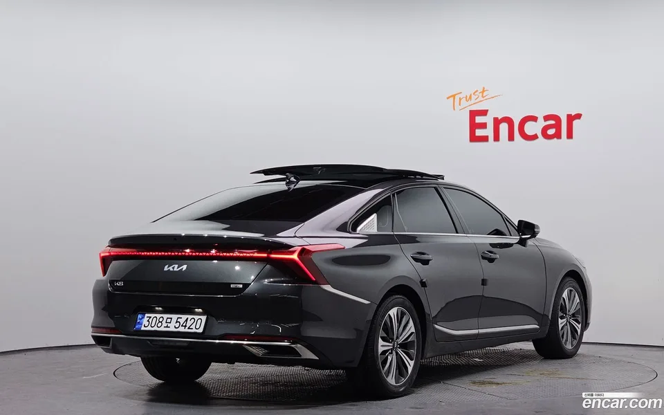 Kia K8 Hybrid 2022 — миниатюра 2