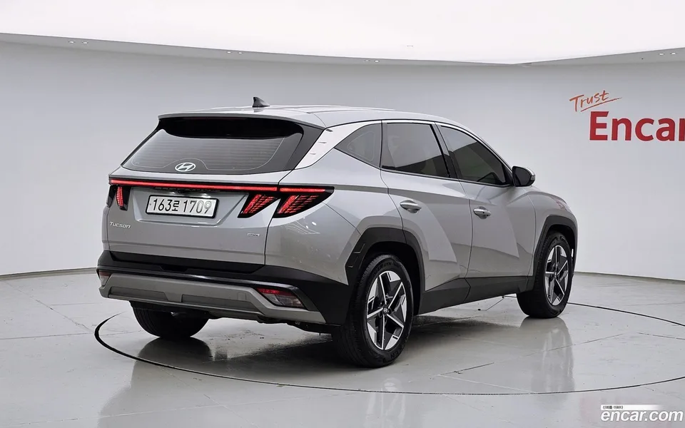 Hyundai Tucson NX4 2.0 4WD 2024 — миниатюра 2