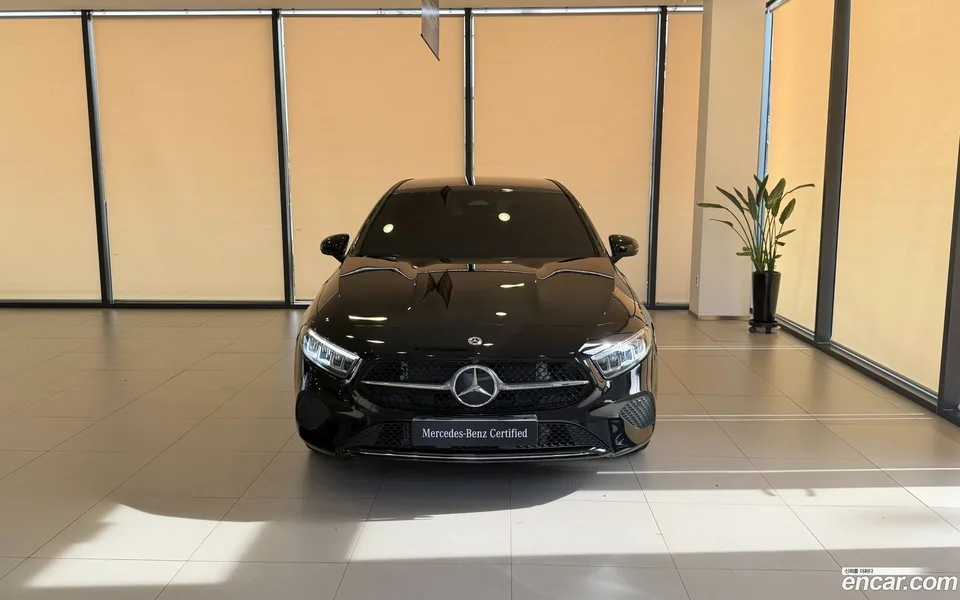 Mercedes-Benz A-Class A220 2024 — миниатюра 3