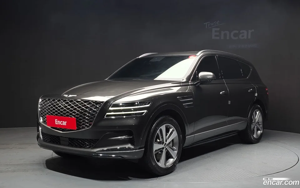 Genesis GV80 2.5T AWD 2023 — фото 1, купить с доставкой в Москву