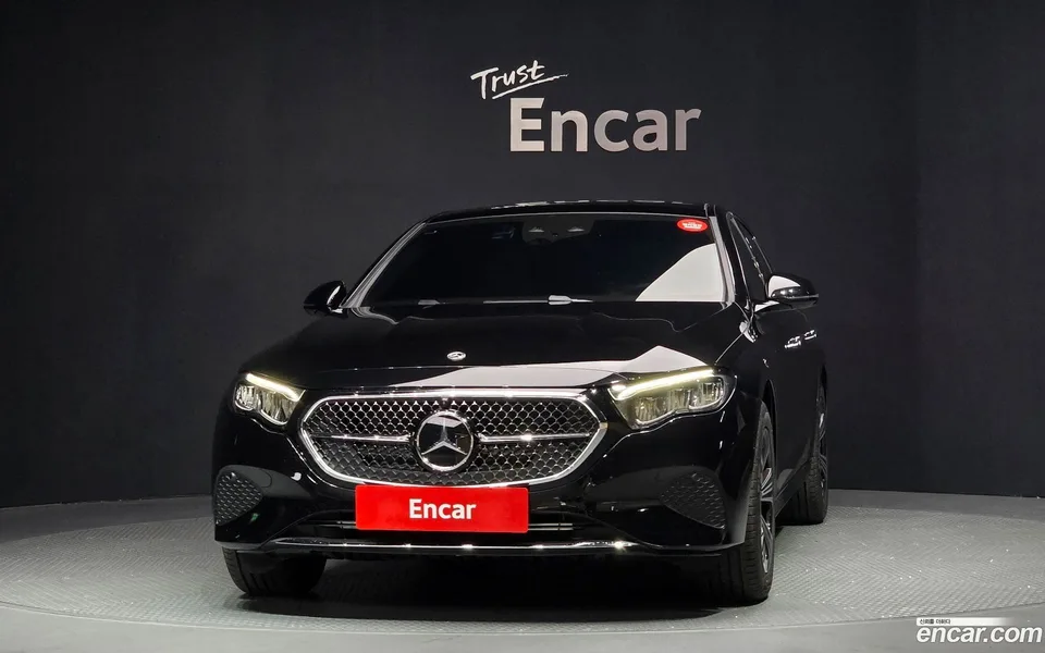 Mercedes-Benz E-Class E200 2026 — миниатюра 3