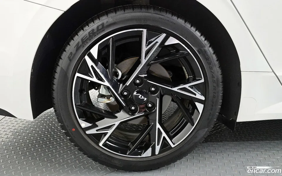Kia K5 Hybrid 2024 — миниатюра 5