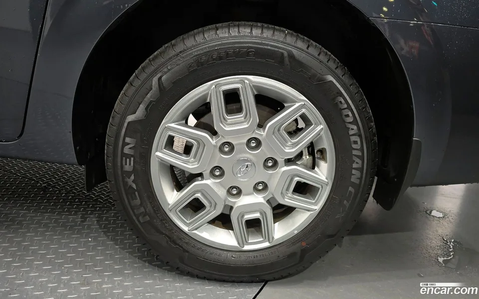 Hyundai Staria L3.5 5 2024 — миниатюра 5
