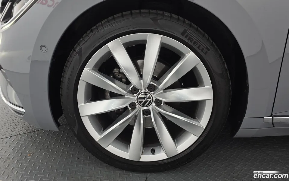 Volkswagen Arteon 2.0 TDI 2023 — миниатюра 5