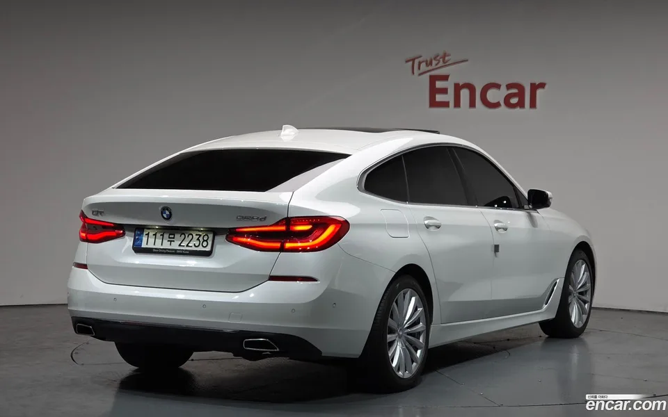 BMW 6 Series GT 620d 2022 — миниатюра 2