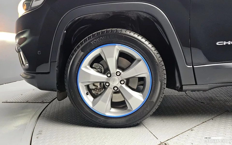 Jeep Cherokee 2.4 AWD 2022 — миниатюра 5