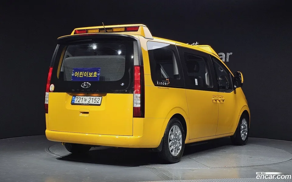 Hyundai Staria L3.5 2022 — миниатюра 2