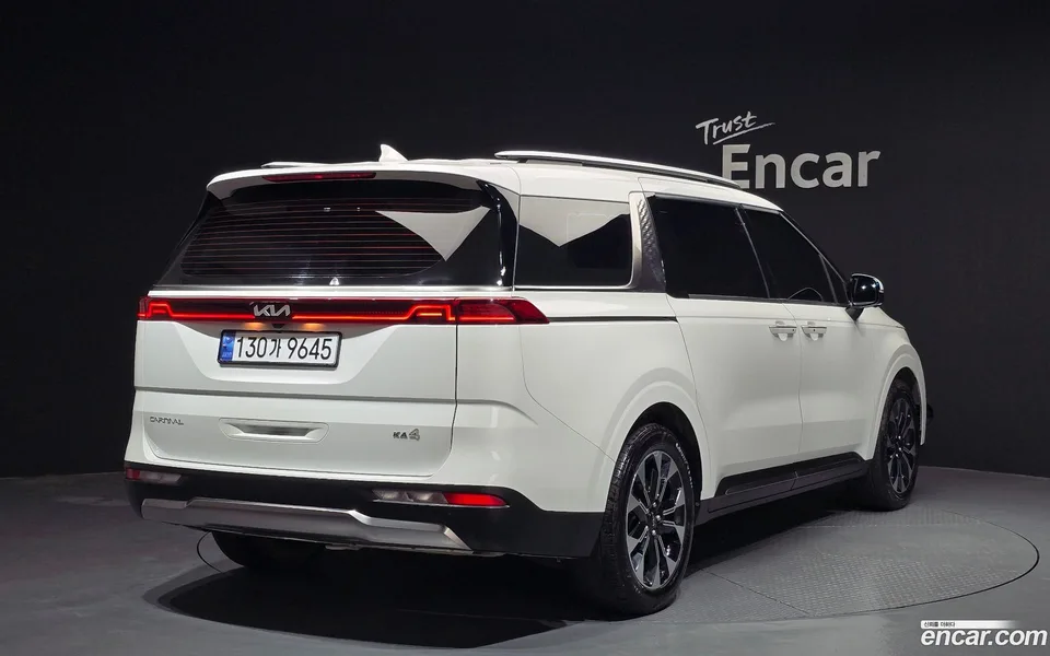 Kia Carnival 9 2022 — миниатюра 2