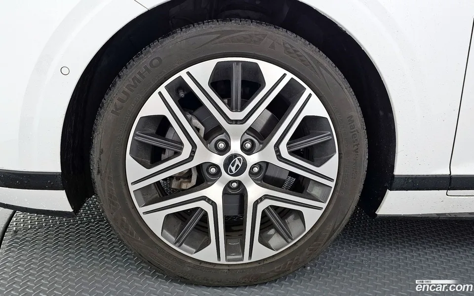 Hyundai Grandeur 2.5 2WD 2023 — миниатюра 5