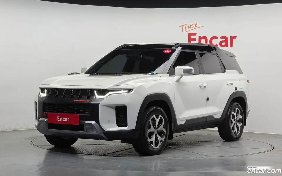 KG Mobility Torres 1.5 2WD 2023 — фото 1, купить с доставкой в Москву