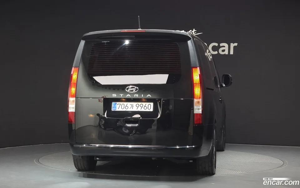Hyundai Staria 11 2022 — миниатюра 4