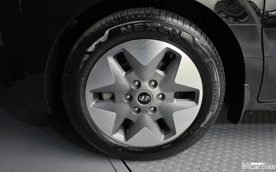 Hyundai Staria 11 2022 — миниатюра 5