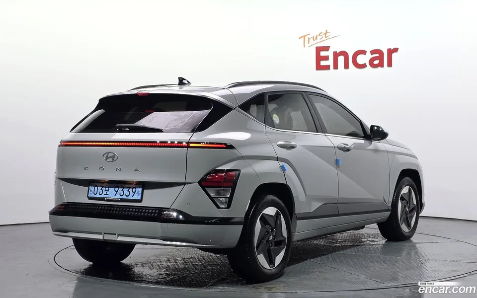 Hyundai Kona Electric 2023 — миниатюра 2
